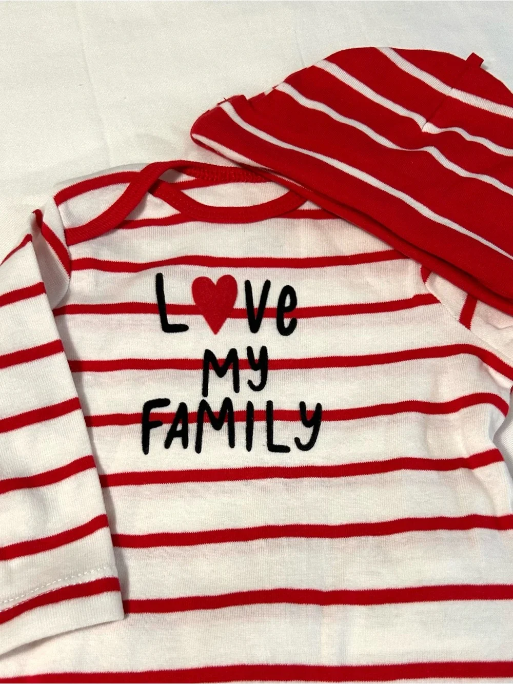 3 month Carter's outfit sets 6 pieces! Green Cozy and Love My Family Sets NWT!